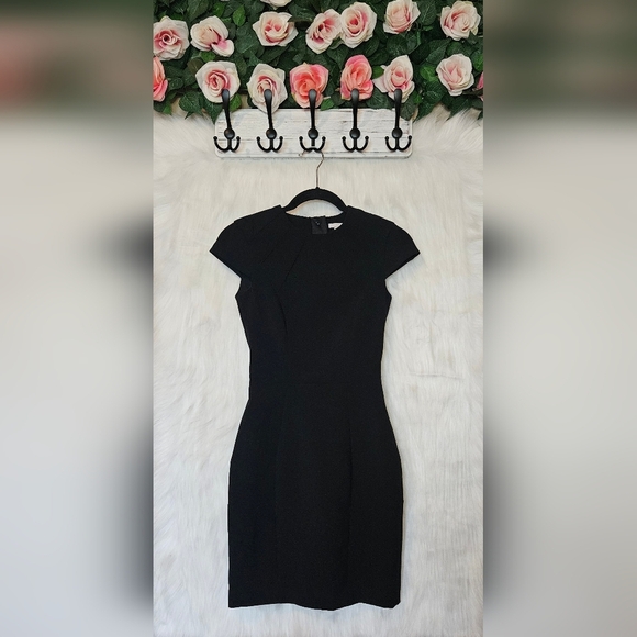 H&M Classic Black Cap Sleeve Mini Dress - Picture 1 of 7